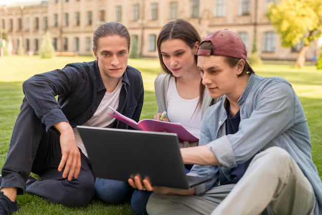 Consider College Rankings and Reviews